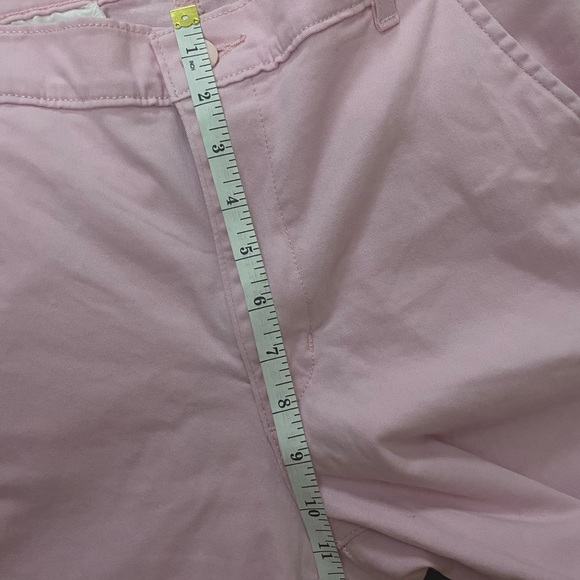 Levi’s Women’s Pants Size 10 Pink Ankle Cropped Tapered Stretch Mid Rise Cotton - Picture 9 of 12